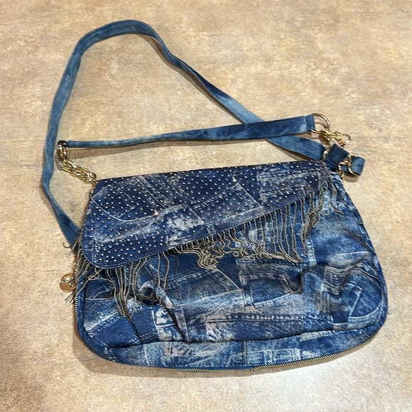 Womens purse it looks like denim but its not it has rhinestones and chain fringe - Picture 2 of 9
